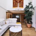 Lucs Guest house Helpa