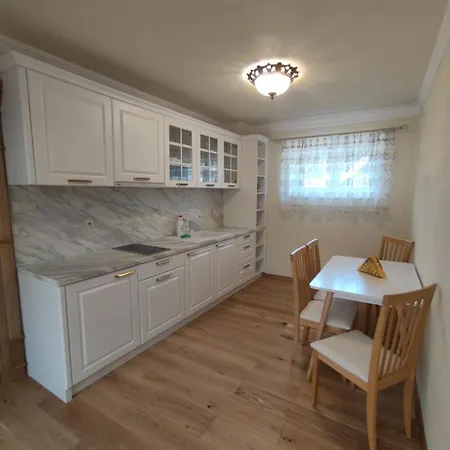 Lucs Guest house 2*
