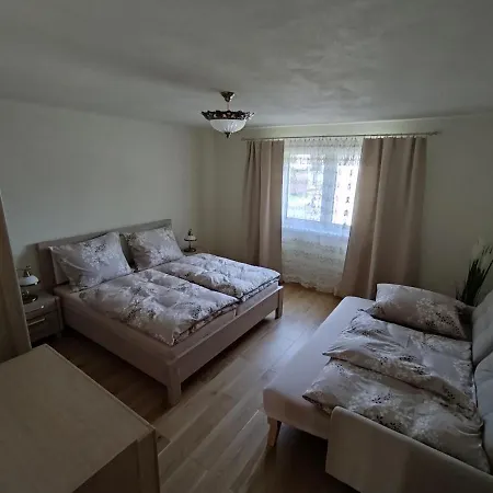 بيت ضيافة Lucs Heľpa