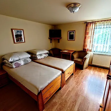 Lucs Casa de hóspedes Heľpa