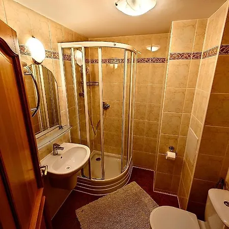 Lucs Guest house 2*