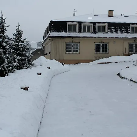 Lucs Heľpa